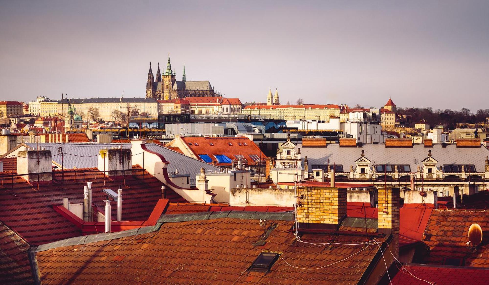 2Br 1,5Bath Chic City Suite Near Wenceslas Square براغ المظهر الخارجي الصورة