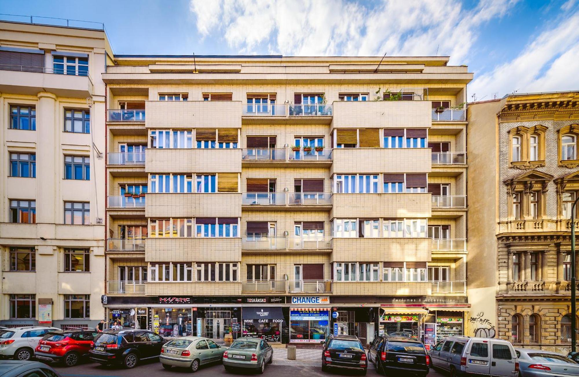 2Br 1,5Bath Chic City Suite Near Wenceslas Square براغ المظهر الخارجي الصورة